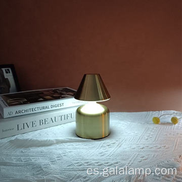 Mini lámpara de mesa de metal con función de atenuación táctil